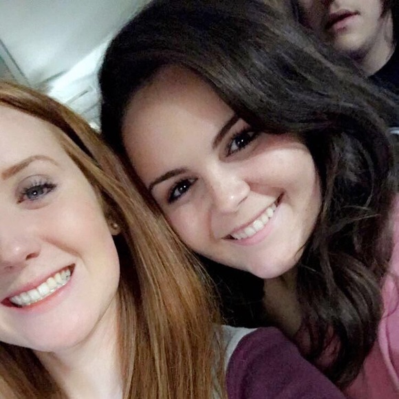 Meet your Posher, Julie - Picture 1 of 1